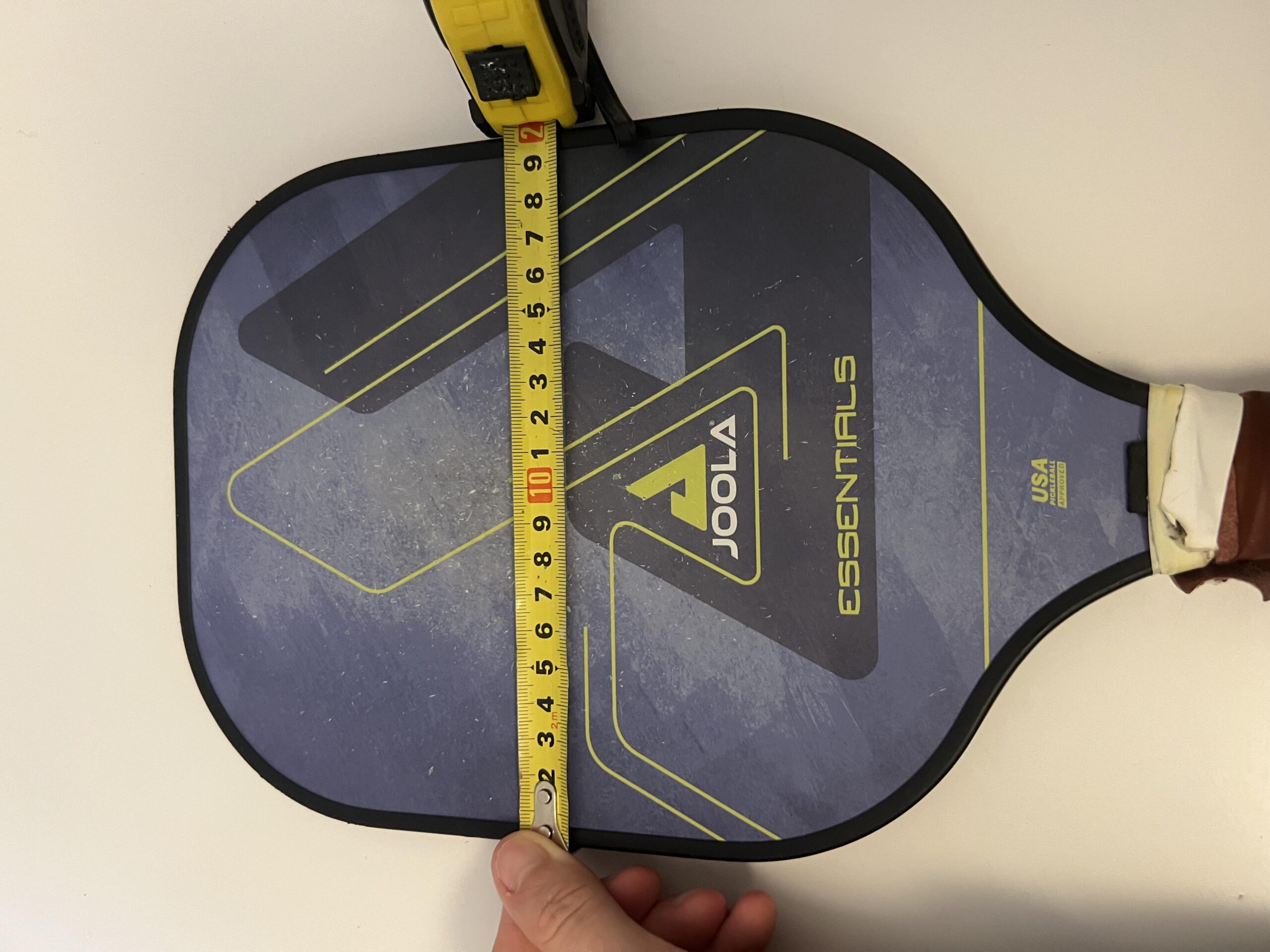 Largura da JOOLA Essentials medido com fita métrica